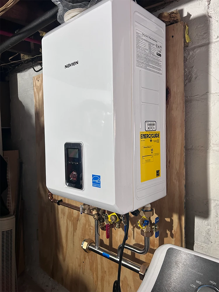 Hot water heater tank